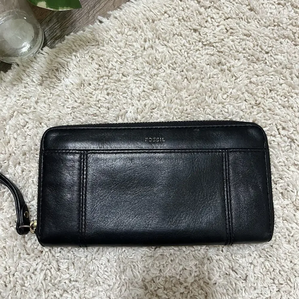 Fossil Black Leather Zip Closure Jori RFID Wallet